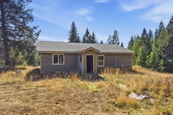 8531 Fertile Valley Rd, Newport, WA 99156