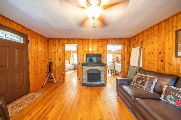 190 Wattle TRL, Drury, MO 65638