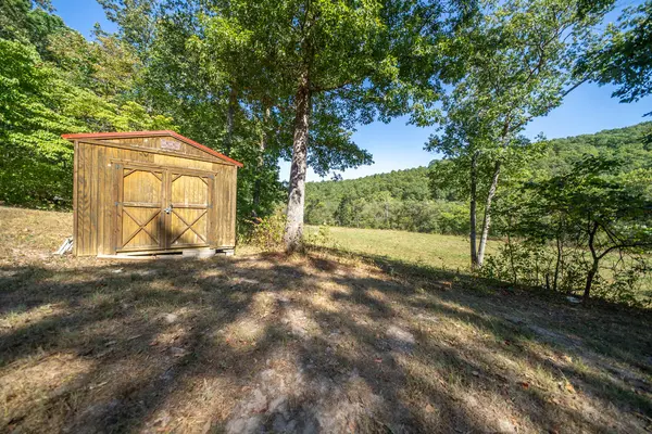 190 Wattle TRL, Drury, MO 65638