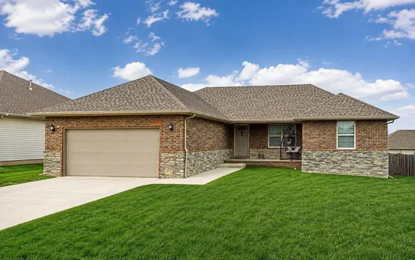 5017 W Skyler DR, Springfield, MO 65802