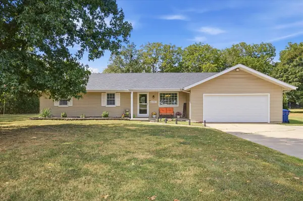 6487 N Marilyn AVE, Springfield, MO 65803