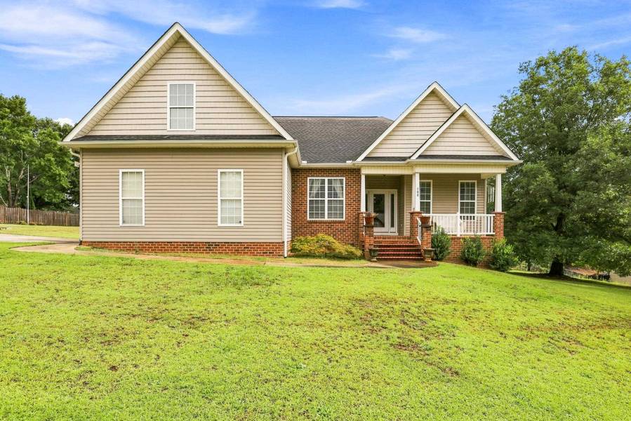 608 Mandeville DR, Boiling Springs, SC 29316
