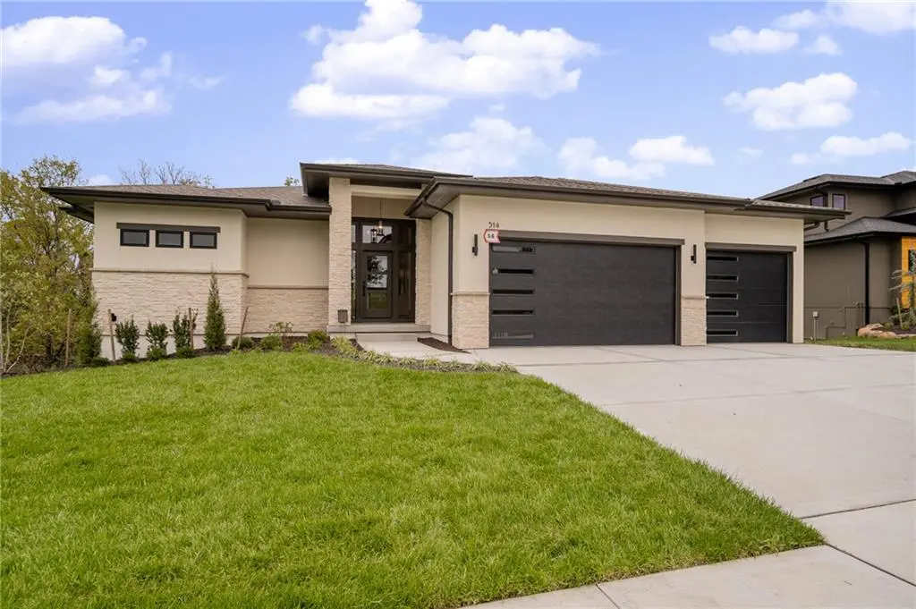 514 Turnbridge DR, Raymore, MO 64083