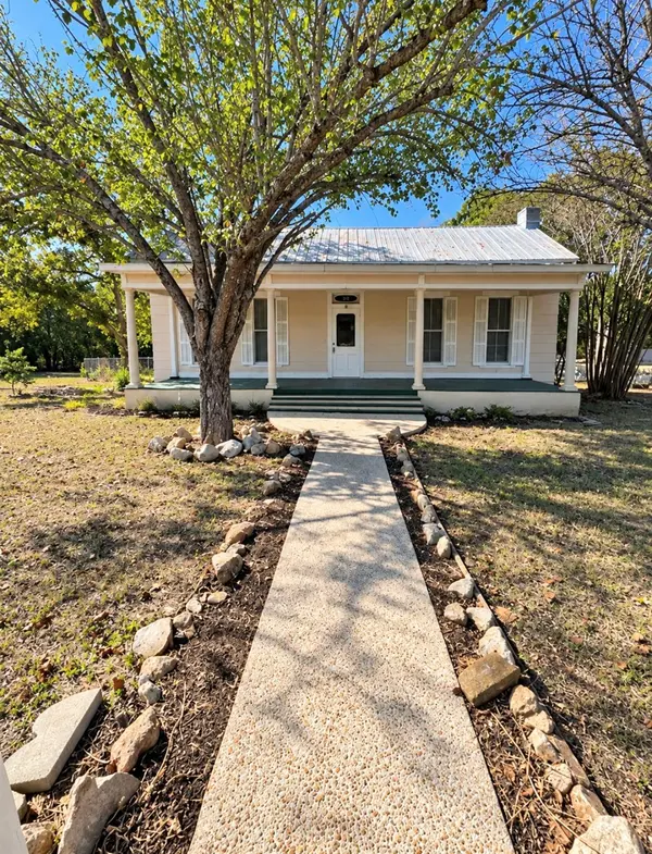 302 S Burleson ST, Kyle, TX 78640