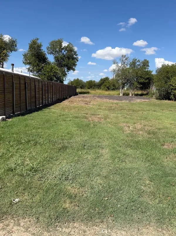 420 Salt Lake ST, Bartlett, TX 76511