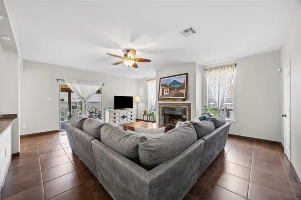 501 Wildwood DR, Georgetown, TX 78633