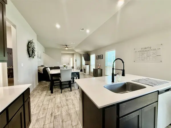 144 Riverhill DR, Georgetown, TX 78628