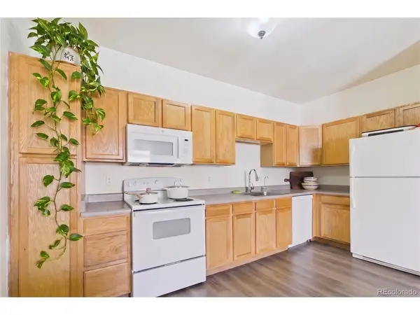 7170 S Wenatchee #F, Aurora, CO 80016