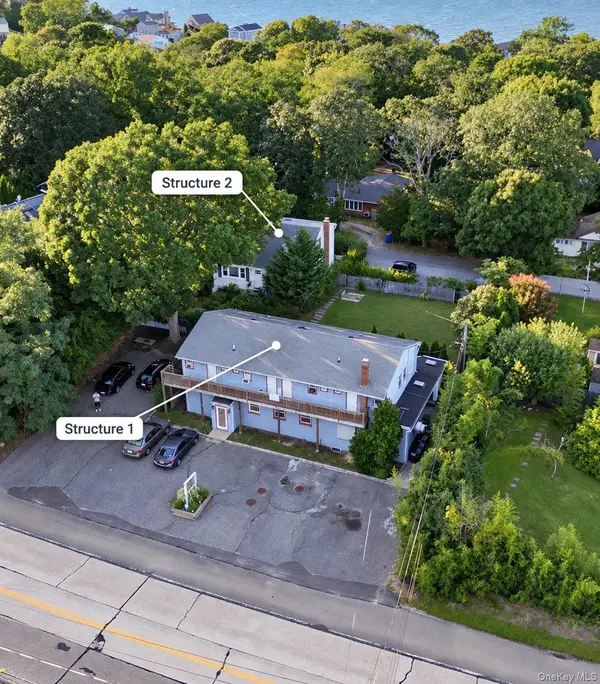 87 North RD, Hampton Bays, NY 11946