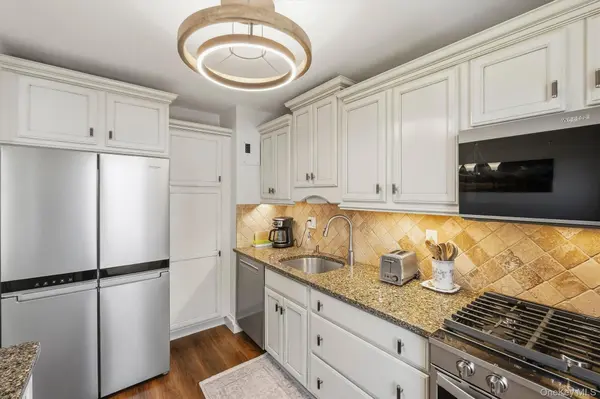 121 N Broadway #22K, White Plains, NY 10603