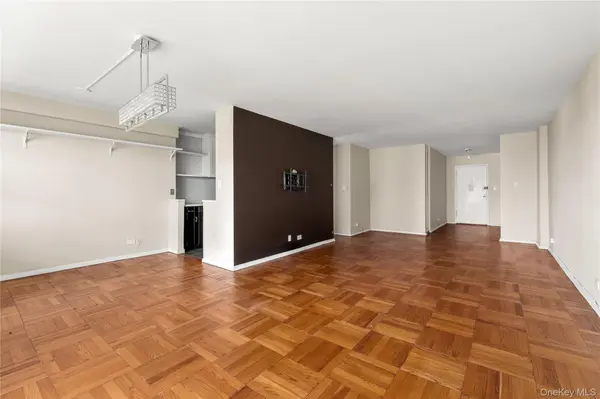 102-10 66 RD #8D, Forest Hills, NY 11375