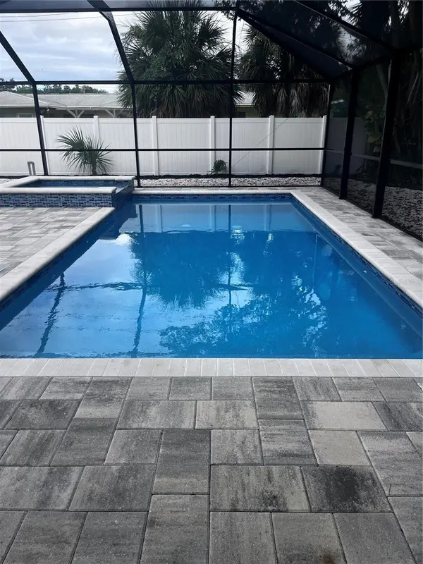512 SANTE JOSEPH ST, Venice, FL 34285