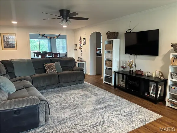 120 Oakland DR, Hannibal, MO 63401