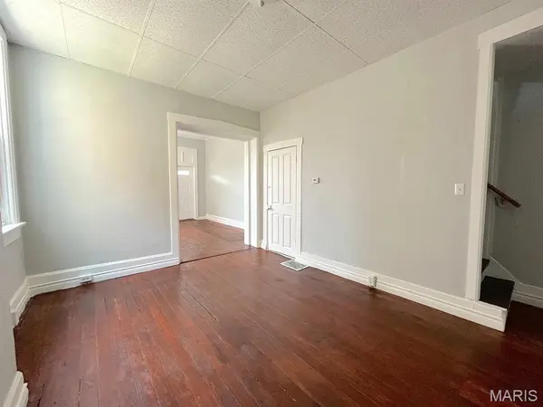 1825 W 15th ST, Belleville, IL 62220