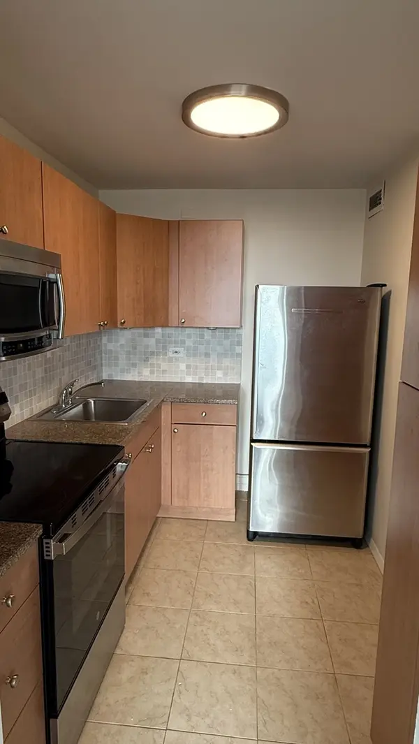 1850 N Clark ST #810, Chicago, IL 60614