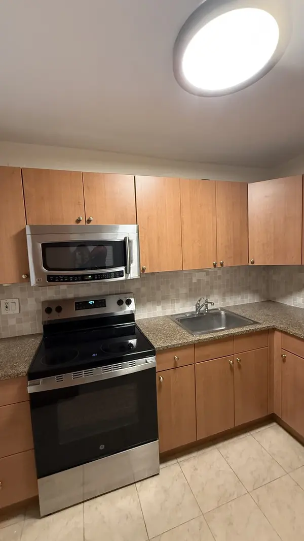 1850 N Clark ST #810, Chicago, IL 60614