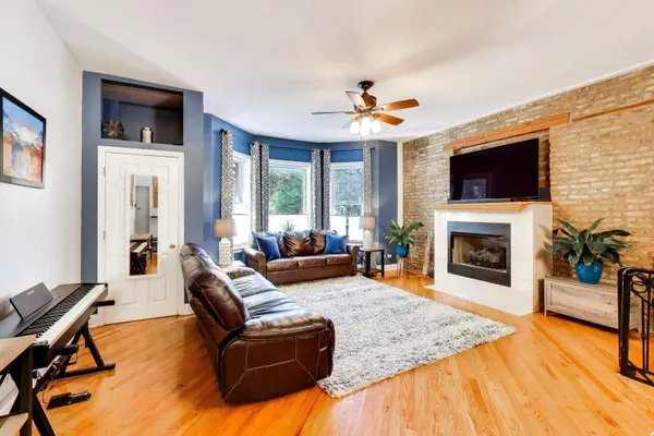 5201 S BLACKSTONE AVE #1W, Chicago, IL 60615
