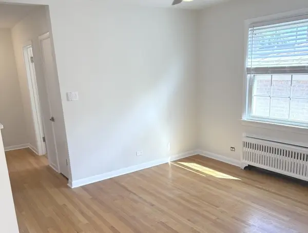 2718 W Balmoral AVE #2, Chicago, IL 60625