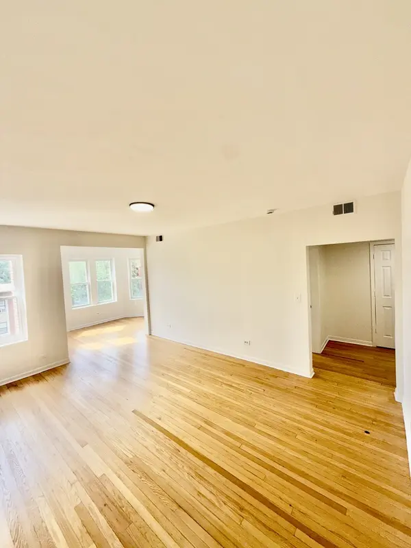7833 S colfax AVE #1N, Chicago, IL 60649