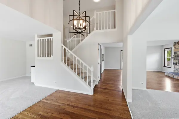 450 Potomac LN, Elk Grove Village, IL 60007