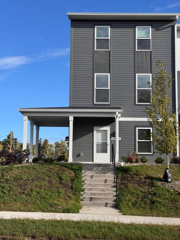 2155 Ivy AVE E #1, Saint Paul, MN 55119