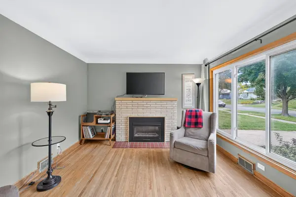 1455 Schletti ST, Saint Paul, MN 55117