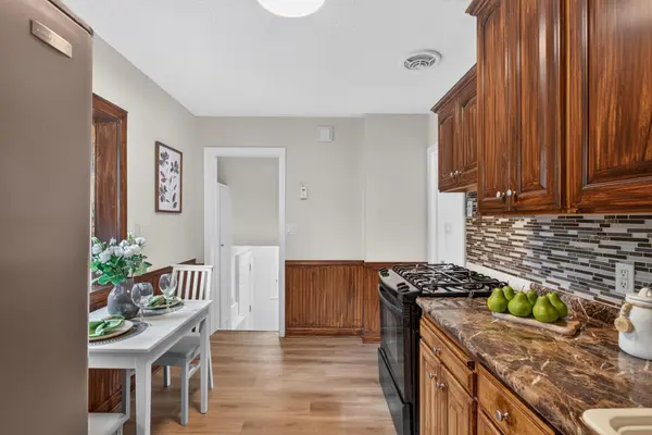 3667 W Broadway AVE, Robbinsdale, MN 55422