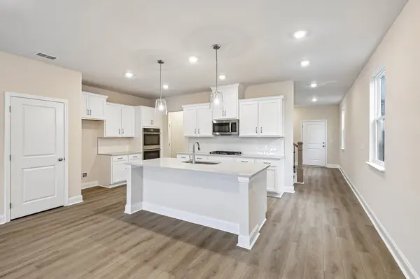 233 Jasmine Way, La Vergne, TN 37086