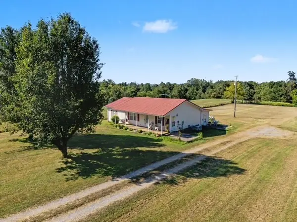 1818 Cold Springs Rd, Lafayette, TN 37083