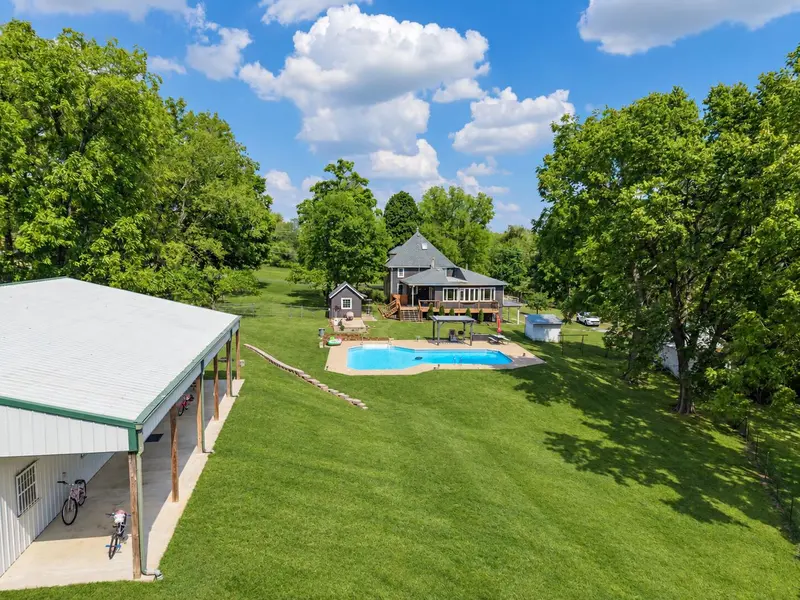 3060 W Ellison DR, Springfield, MO 65810