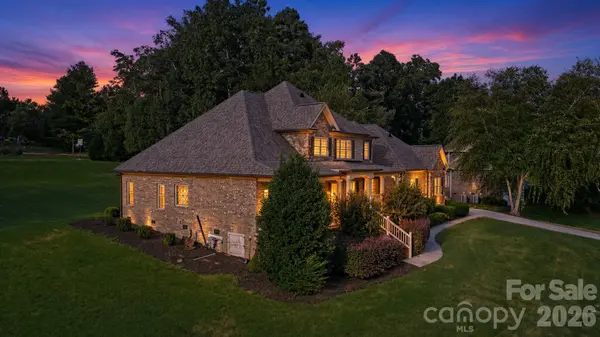 1163 Willow Creek DR, Newton, NC 28658