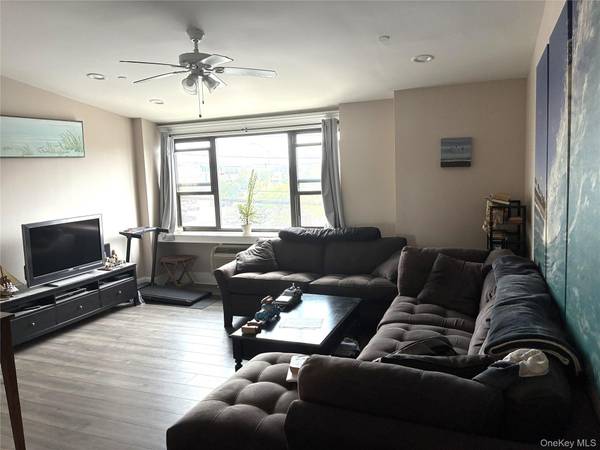 185 W Park AVE #200, Long Beach, NY 11561