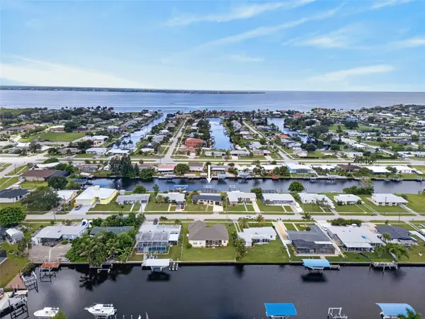 530 LINDLEY TER, Port Charlotte, FL 33952
