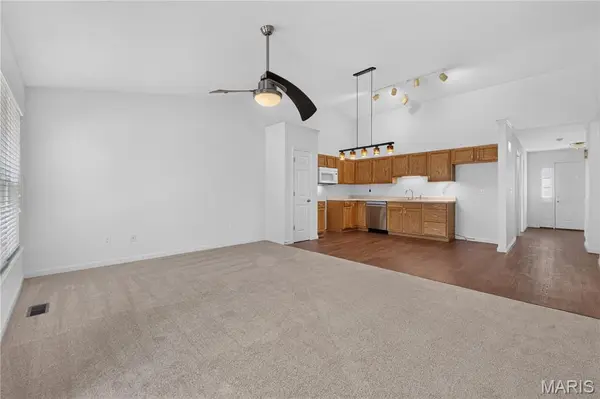 524 Pacific Estates DR, Pacific, MO 63069