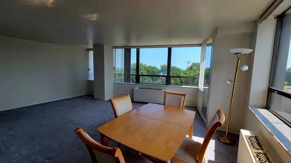 5701 N Sheridan RD #5U, Chicago, IL 60660