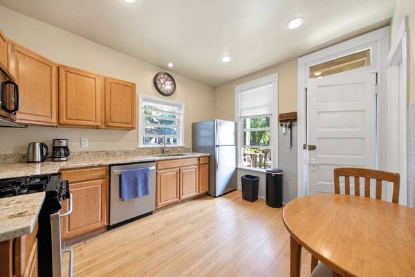 1535 W Grace ST, Chicago, IL 60613