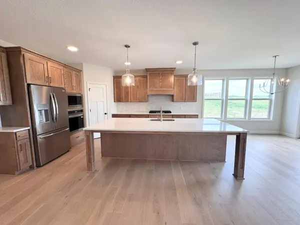 18661 Icebox LN, Lakeville, MN 55044