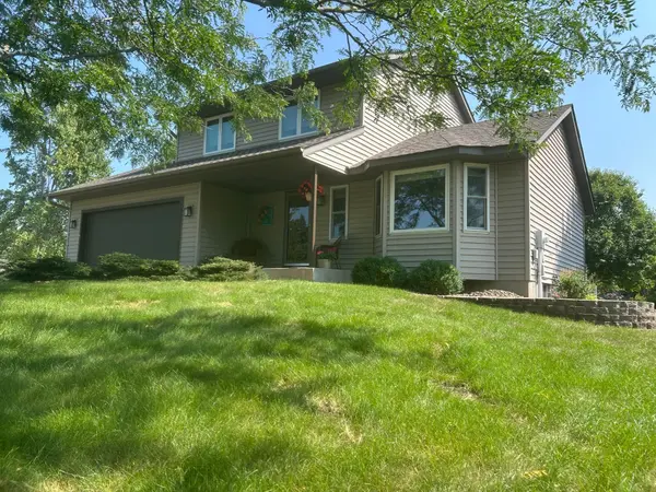 899 Wert RD, Hudson, WI 54016