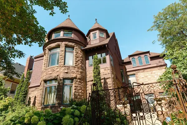 633 Fairmount AVE, Saint Paul, MN 55105