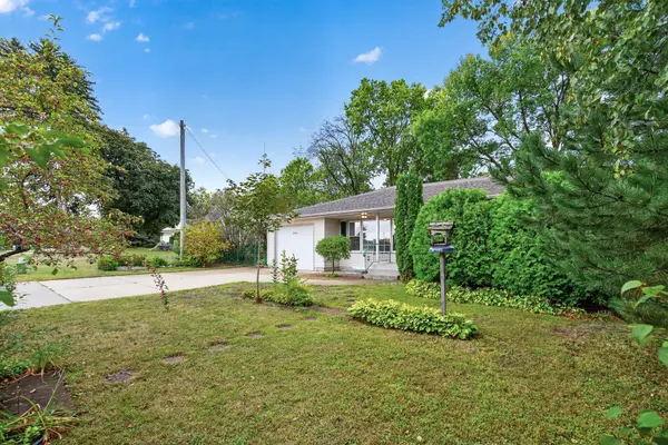 304 Territorial ST E, Watertown, MN 55388