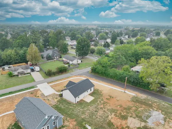 398 N Harris Rd, Portland, TN 37148