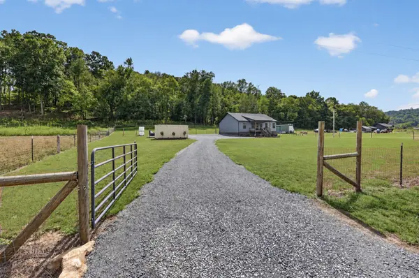 358 Beech Hill Ln, Hartsville, TN 37074