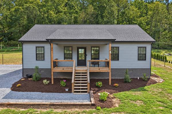 358 Beech Hill Ln, Hartsville, TN 37074