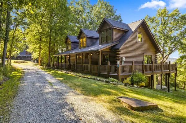256 Vista Vue Trl, Pelham, TN 37366