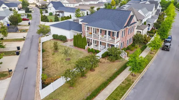 1096 Beckwith St, Franklin, TN 37064