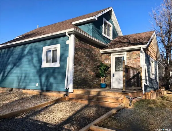 707 N Railway STREET E, Swift Current, SK S9H 1E1