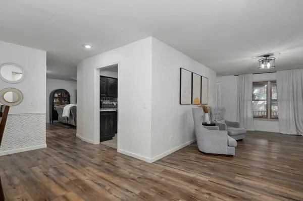 4571 S Park AVE, Springfield, MO 65810