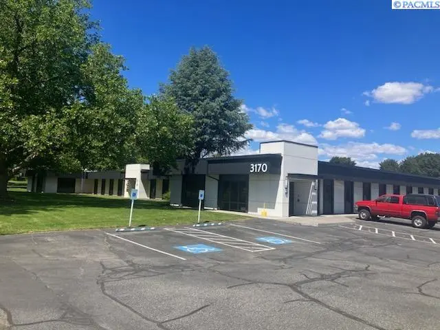 3170 George Washington Way, Richland, WA 99354