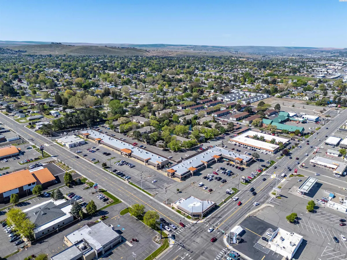 5215 W Clearwater Avenue #244, Kennewick, WA 99336