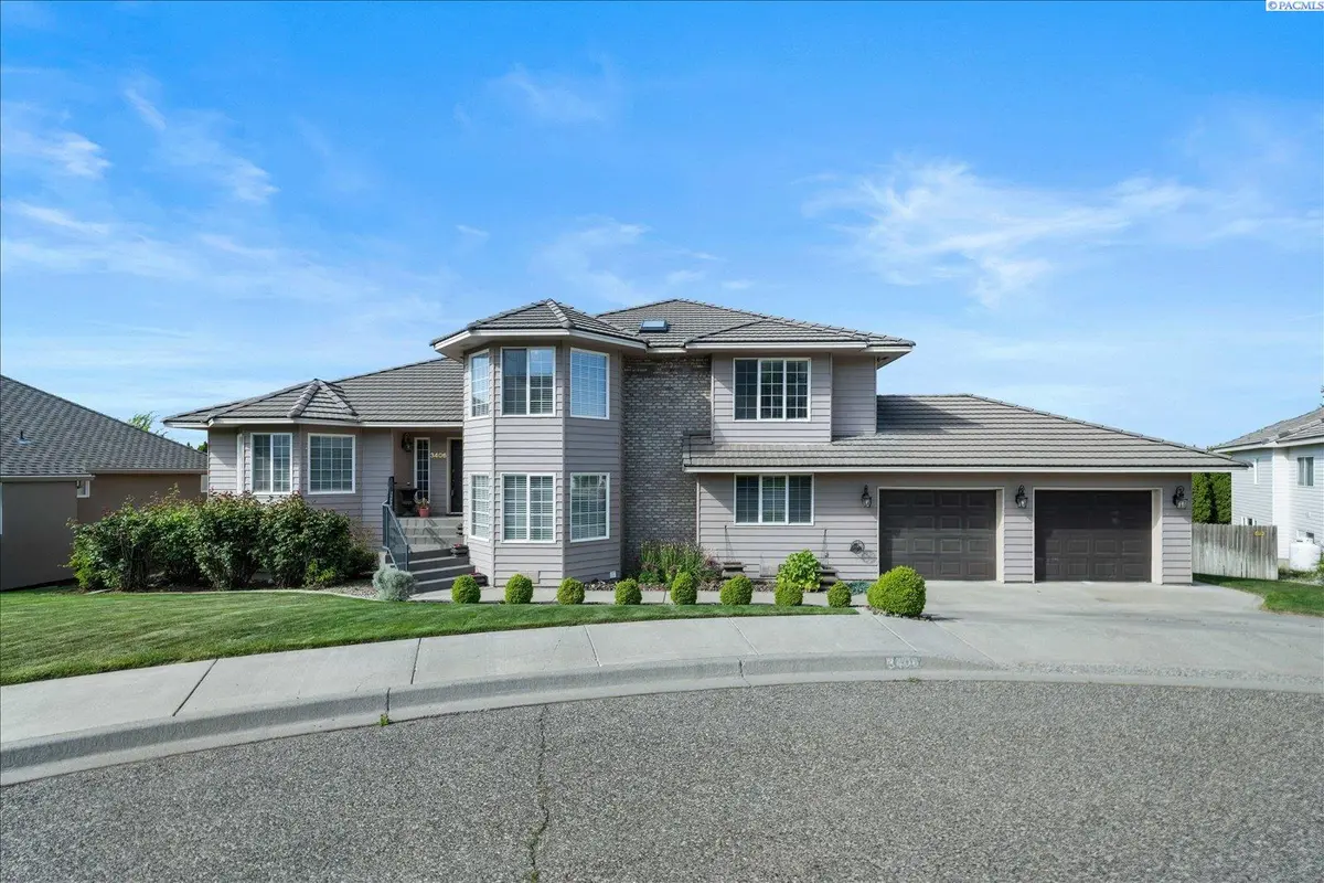3406 W 42nd Ave, Kennewick, WA 99337